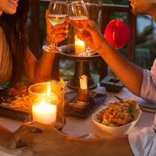 romantic night plans for couples in love medellin